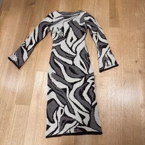 NEW Shein Brown Cream Abstract Bell Sleeve Sweater Dress Size Small